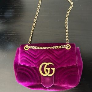 Gucci GG Marmont Flap Bag Matelasse Velvet Medium Purple / Magenta